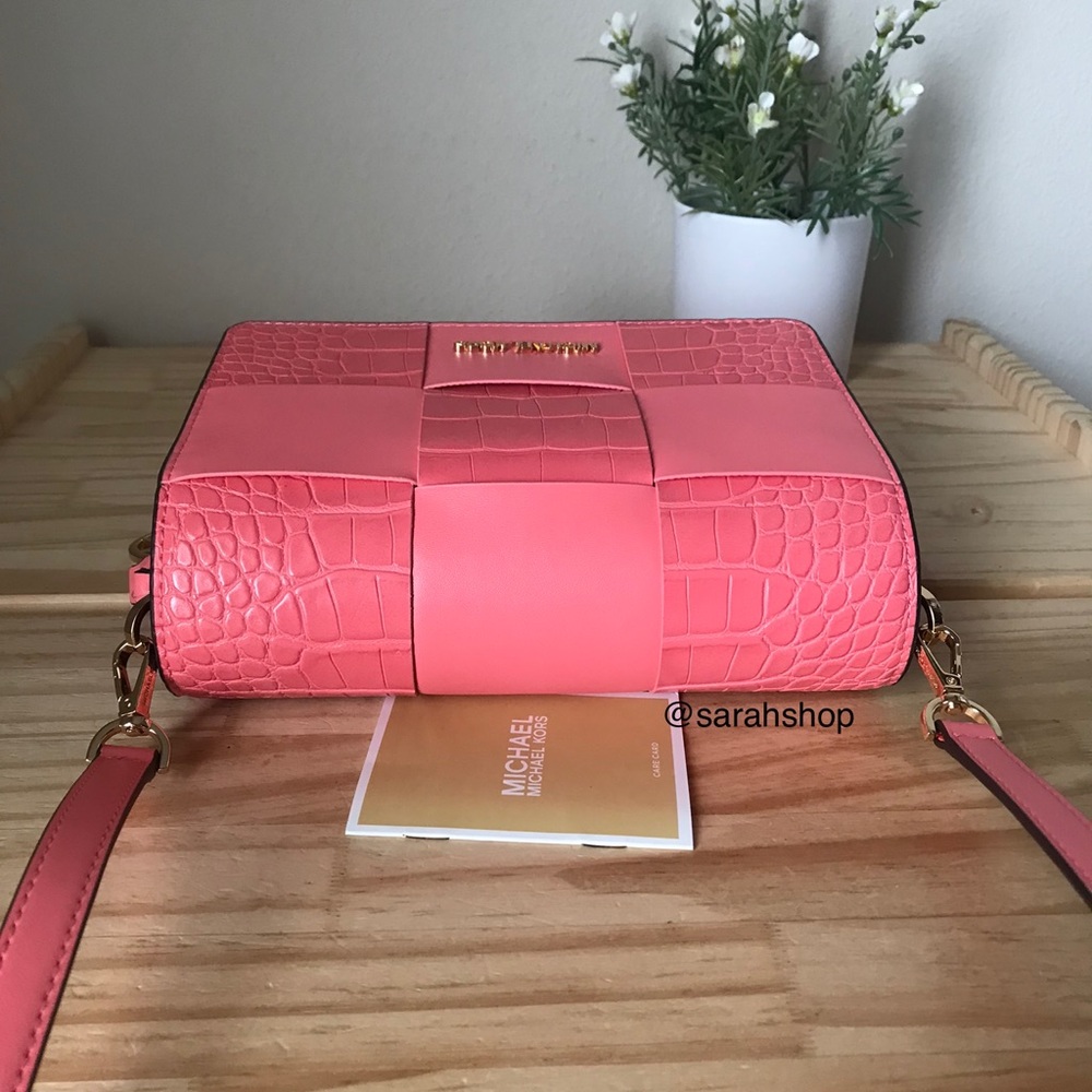🌼Michael Kors Purse - Picture 5 of 13